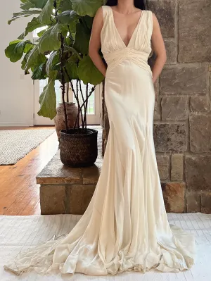 1930s-Inspired Silk Chiffon Bias Cut Gown - M/L