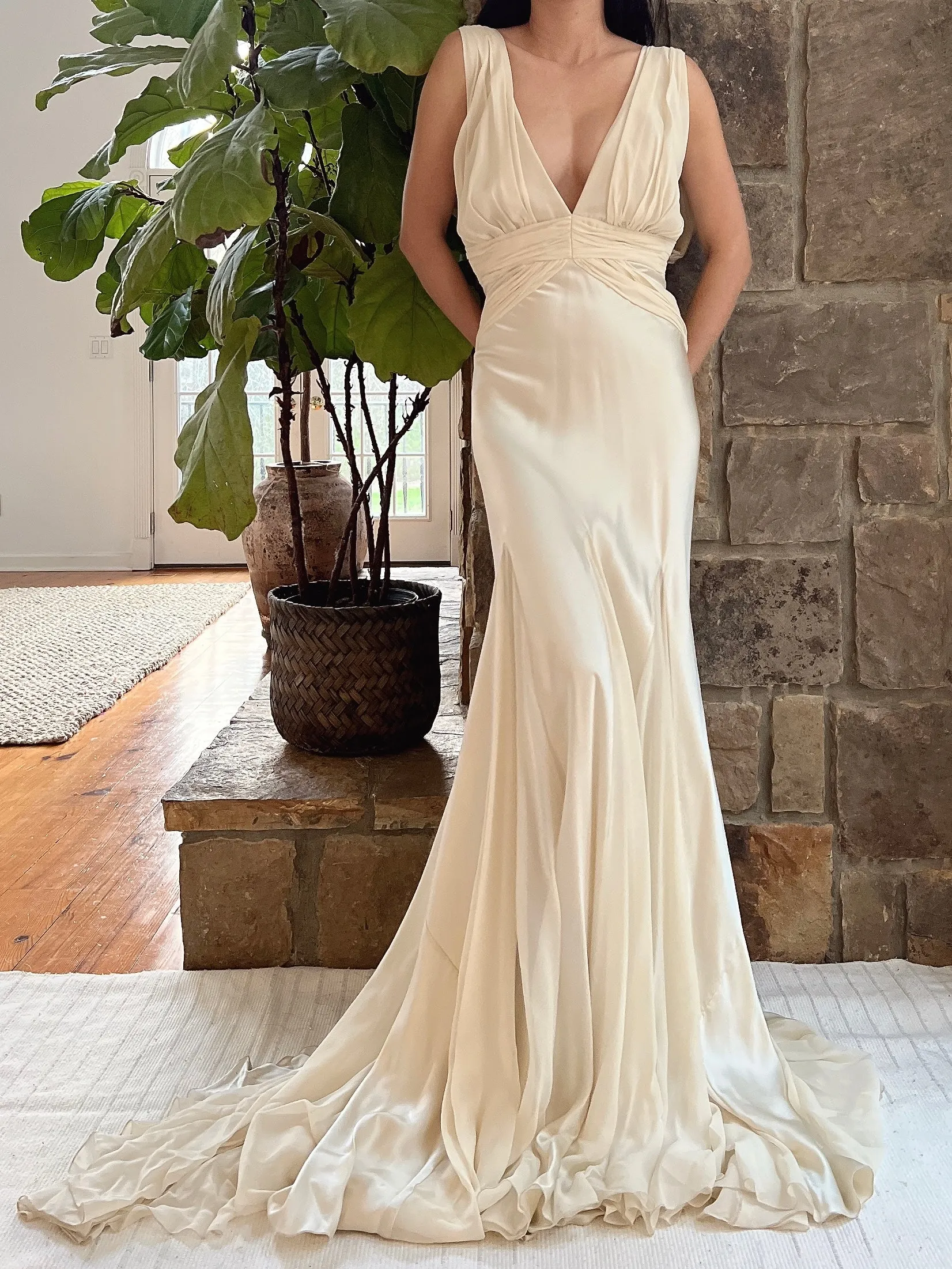 1930s-Inspired Silk Chiffon Bias Cut Gown - M/L