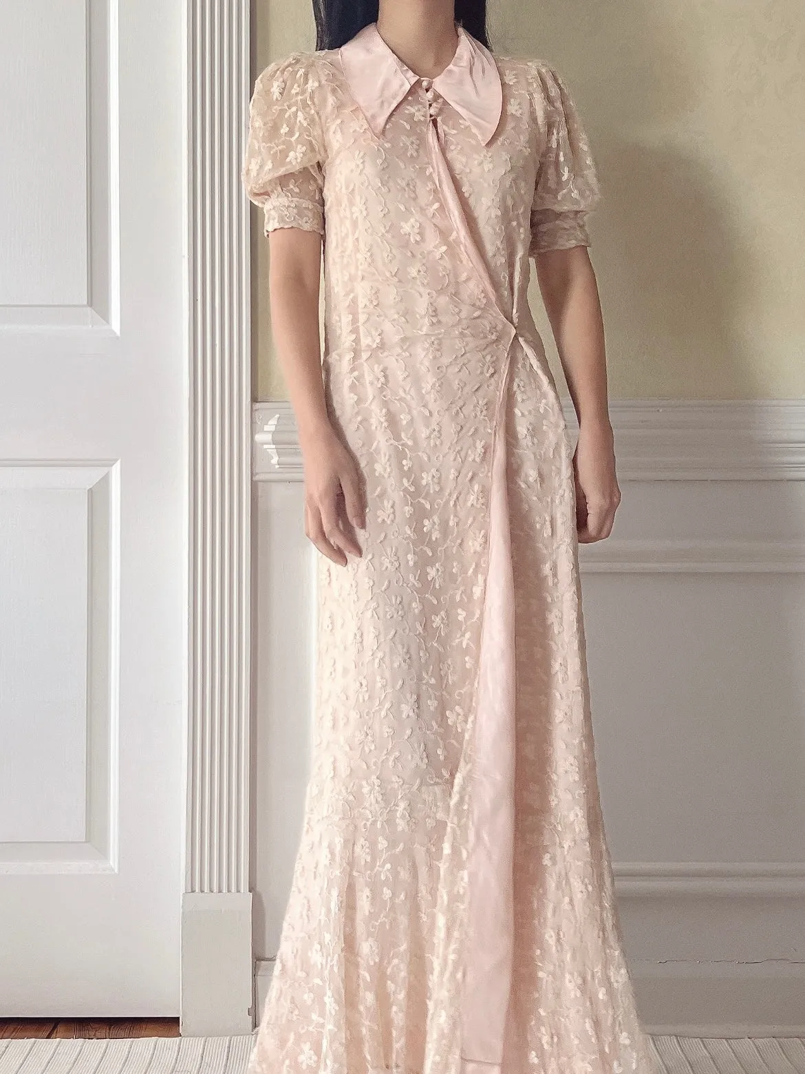 1930s Peach Needle Lace Dressing Gown  - XS/S