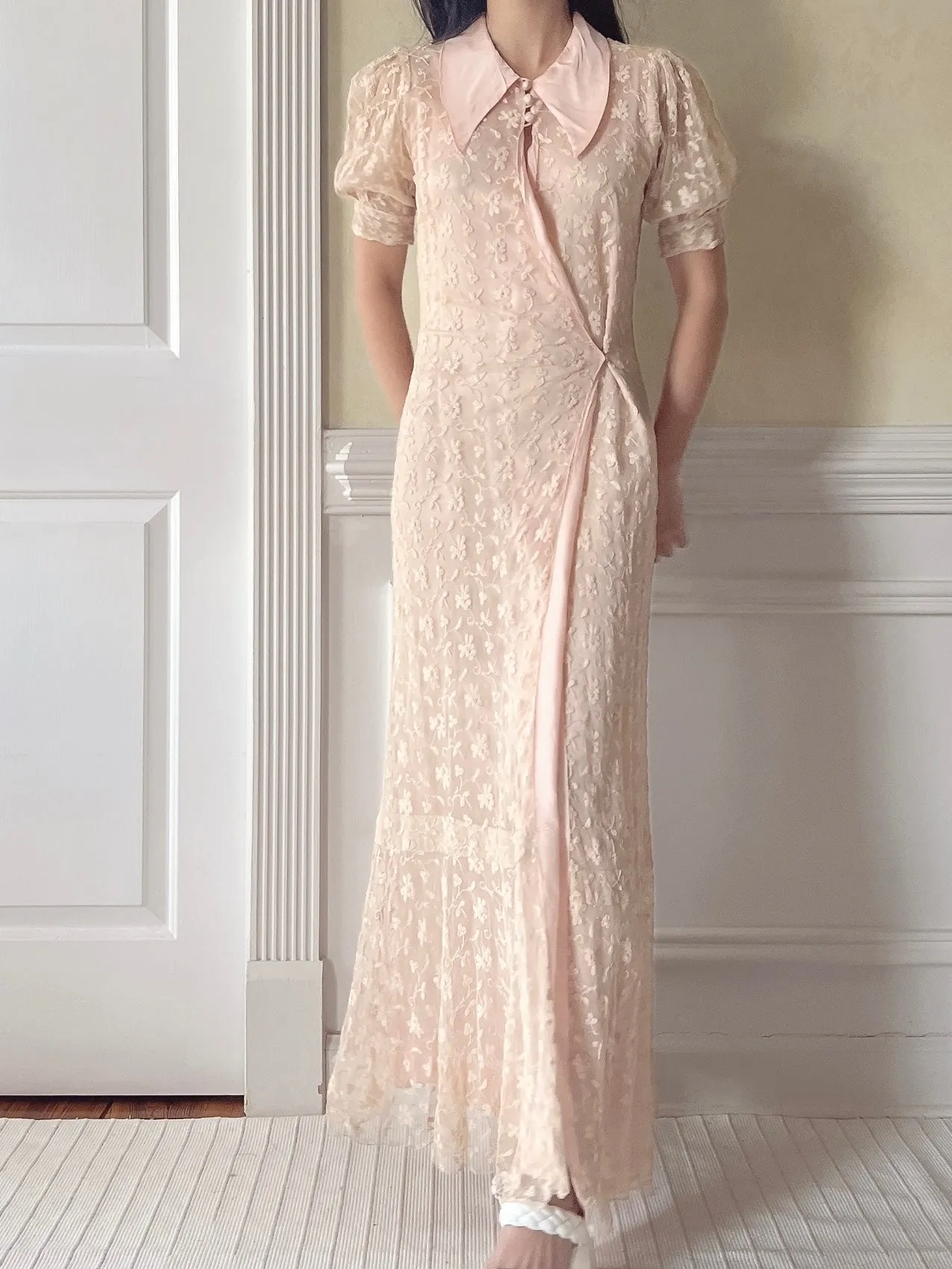 1930s Peach Needle Lace Dressing Gown  - XS/S