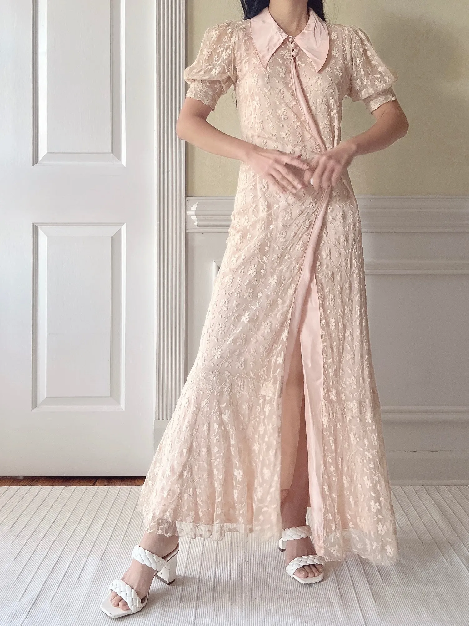 1930s Peach Needle Lace Dressing Gown  - XS/S