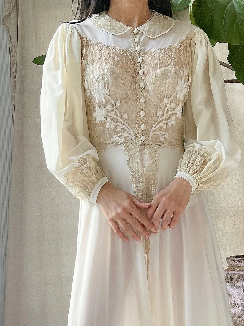 1940s Lace and Nylon Puff Sleeve Dressing Gown - XS
