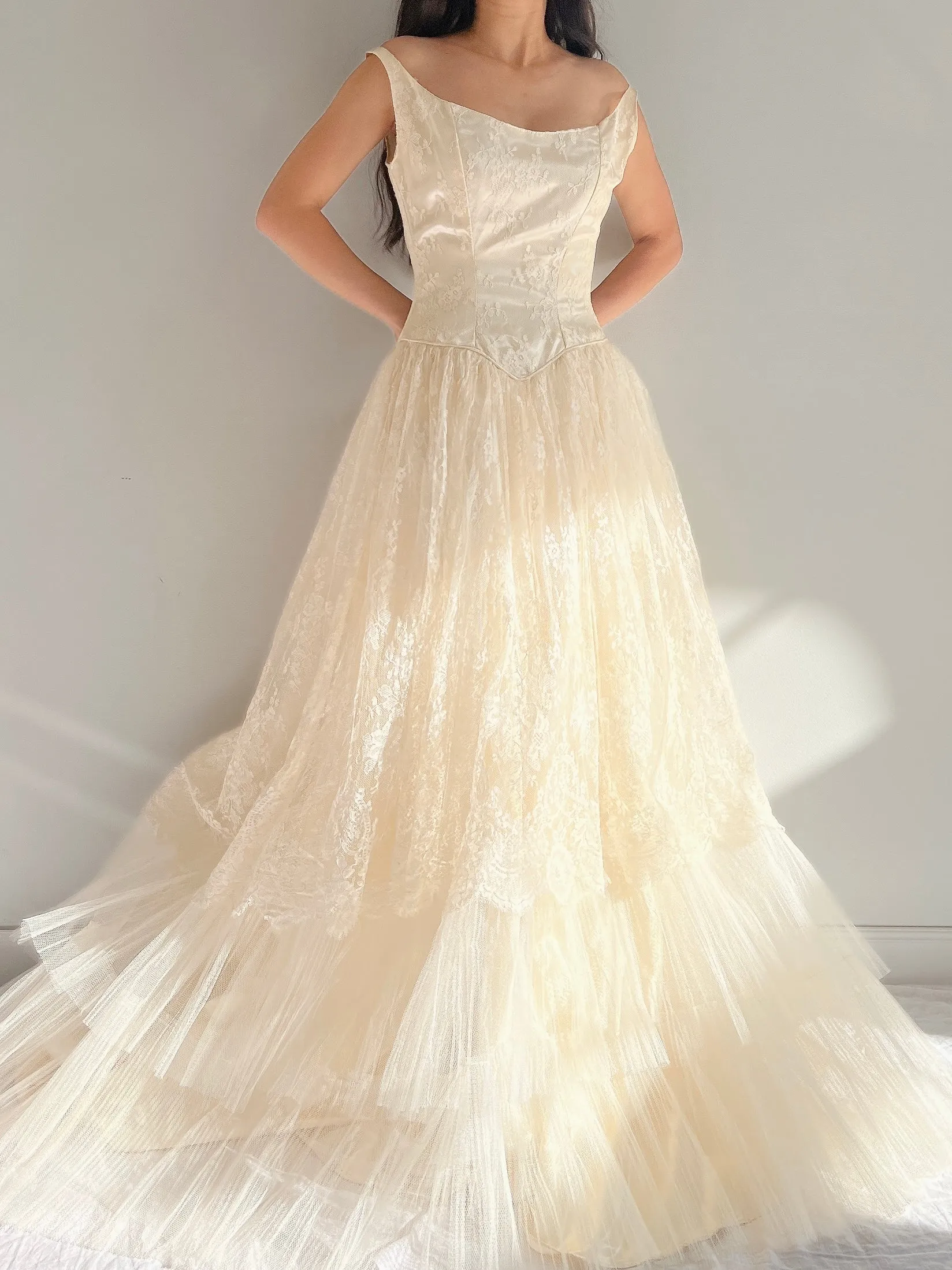 1950s Lace and Tulle Gown - XS/S