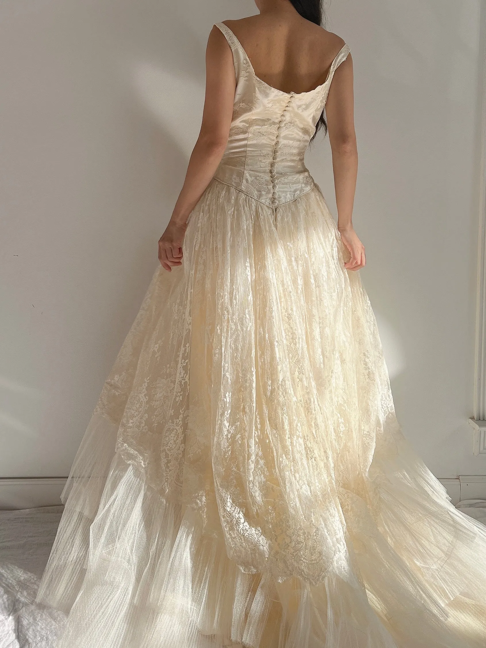 1950s Lace and Tulle Gown - XS/S