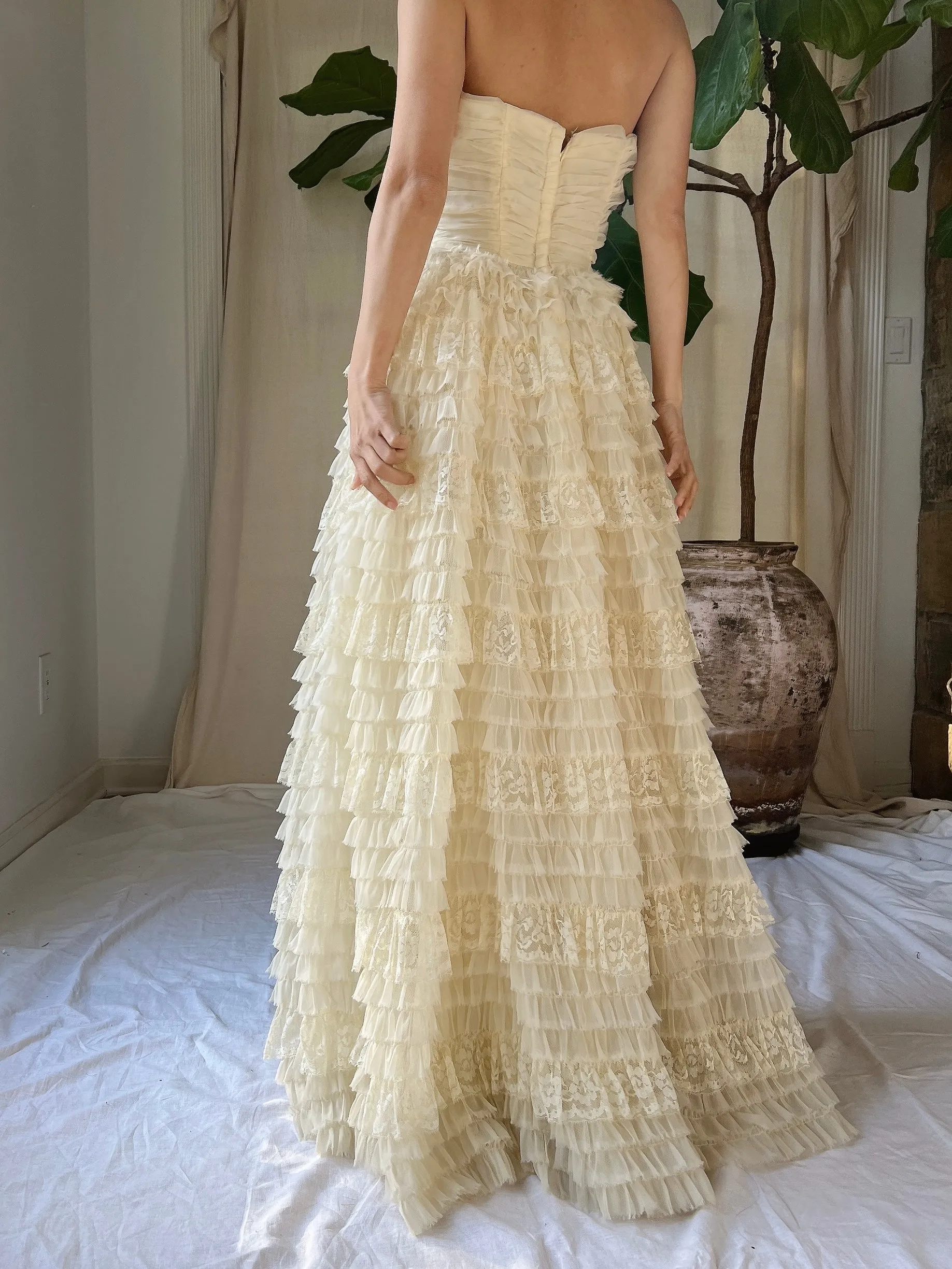 1950s Nylon and Lace Ruffle Dress - XS