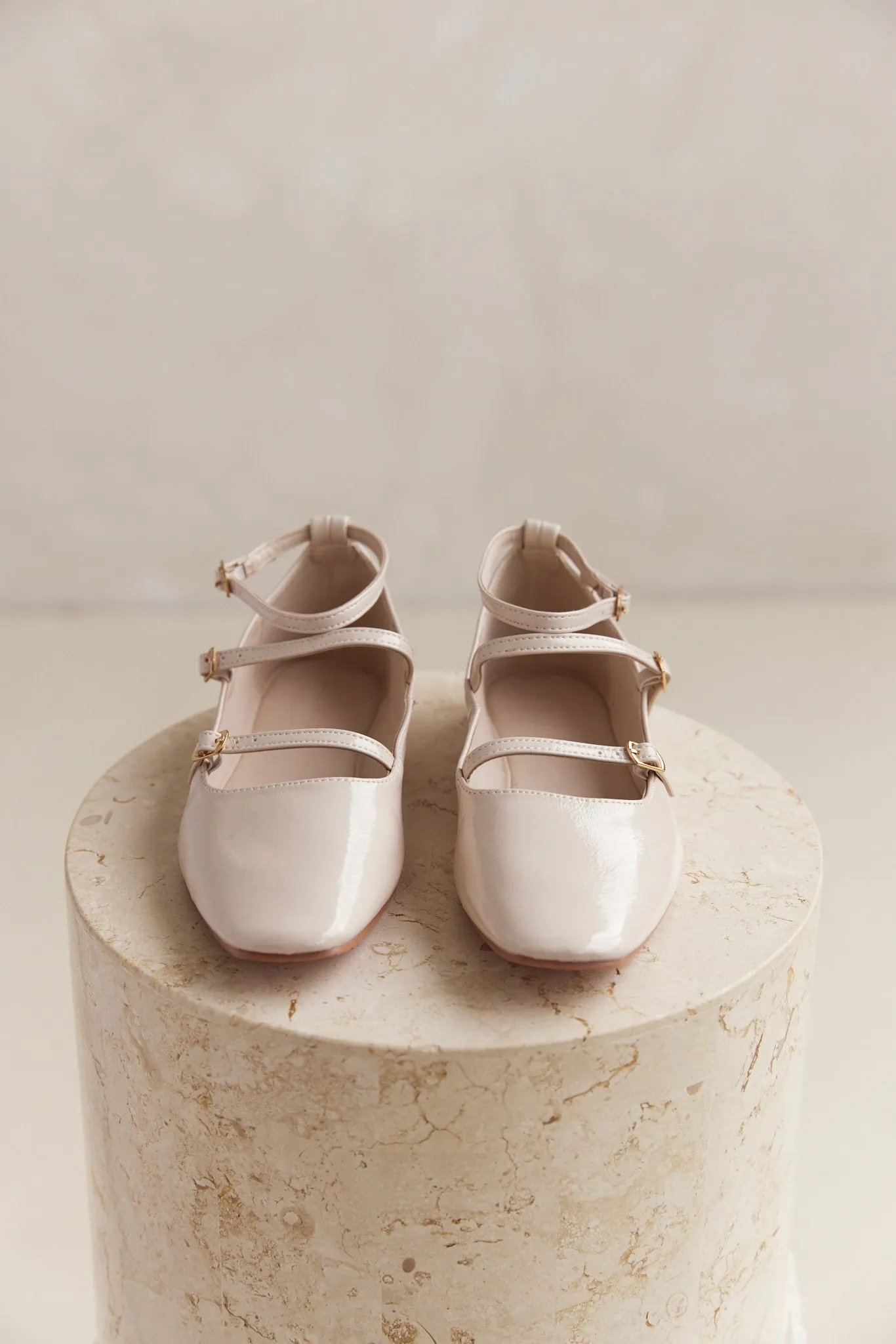 Alex Flat (Cream)