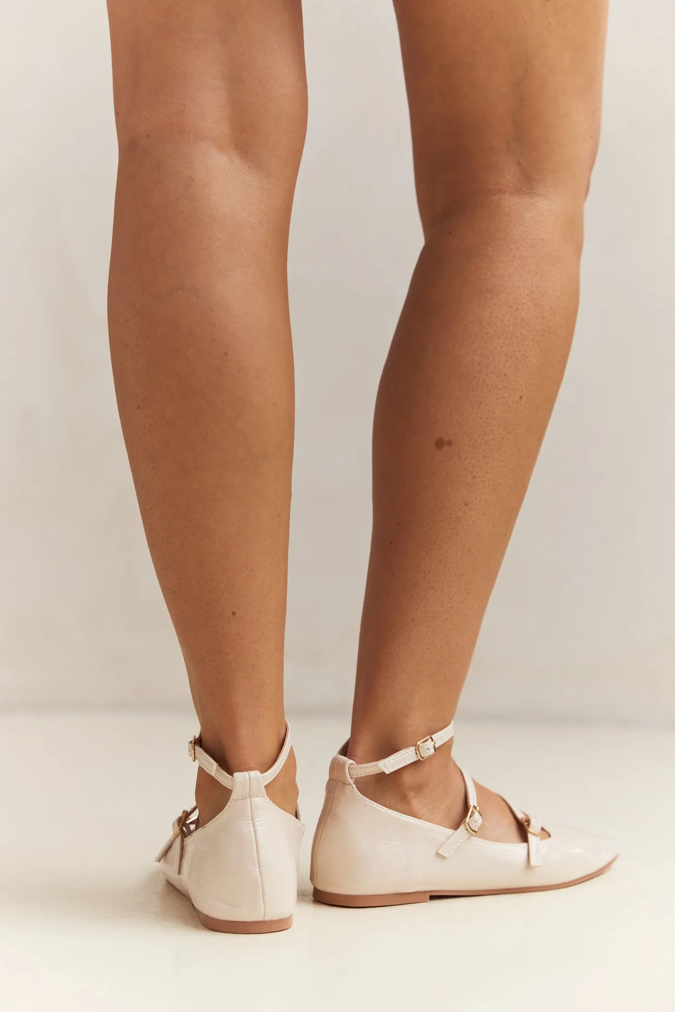 Alex Flat (Cream)