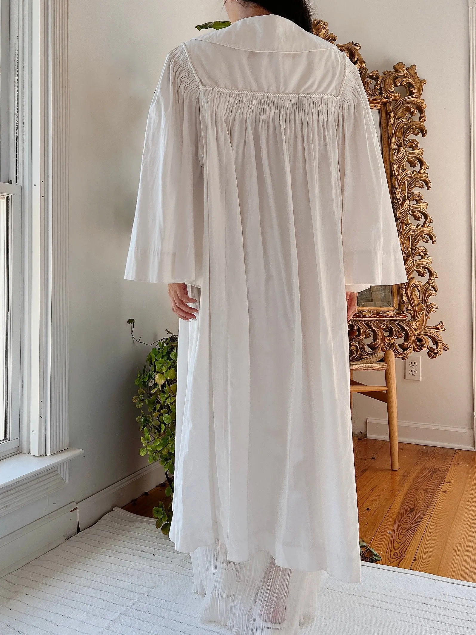 Antique Linen Graduation Robe - OSFM