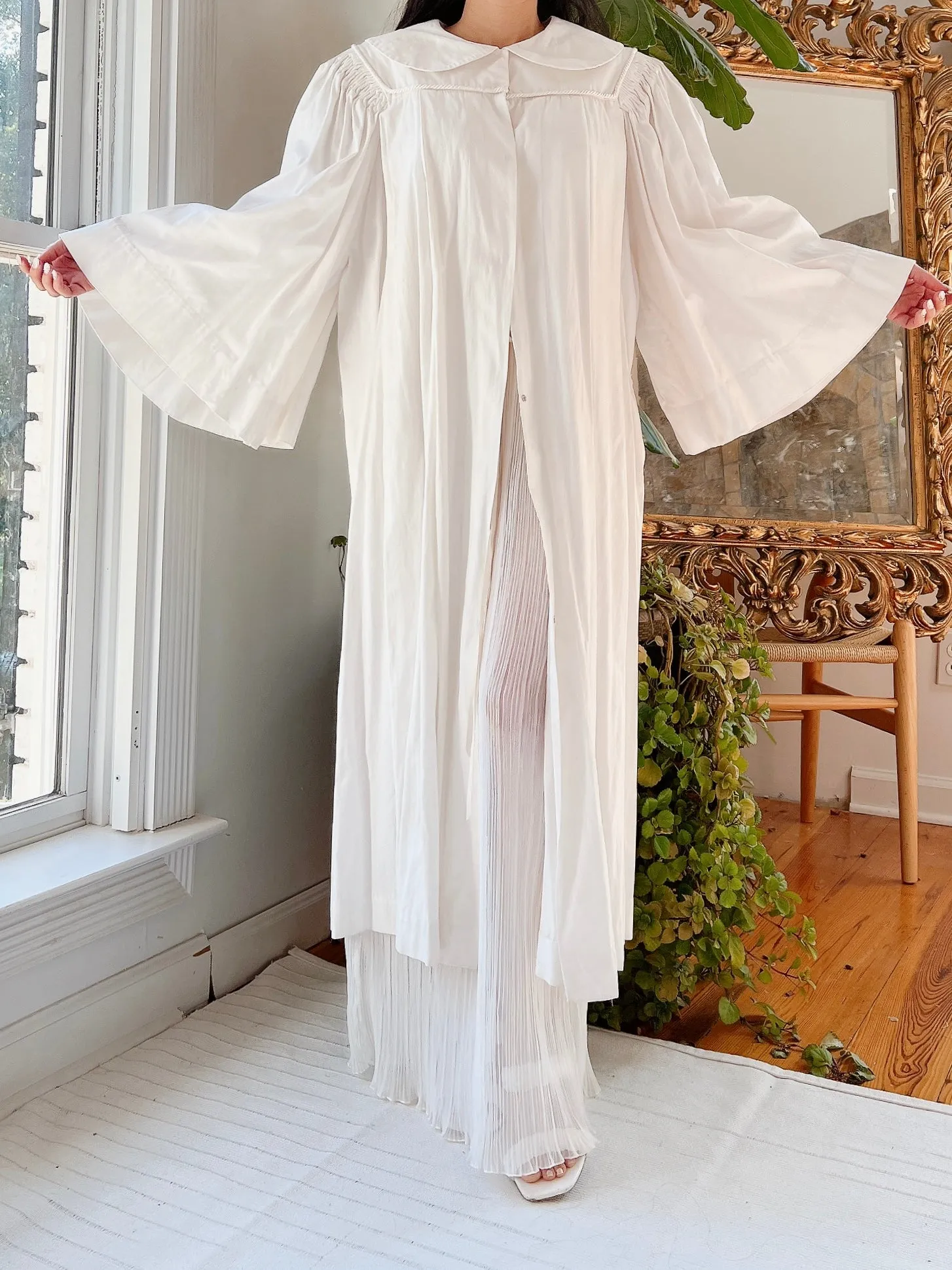 Antique Linen Graduation Robe - OSFM