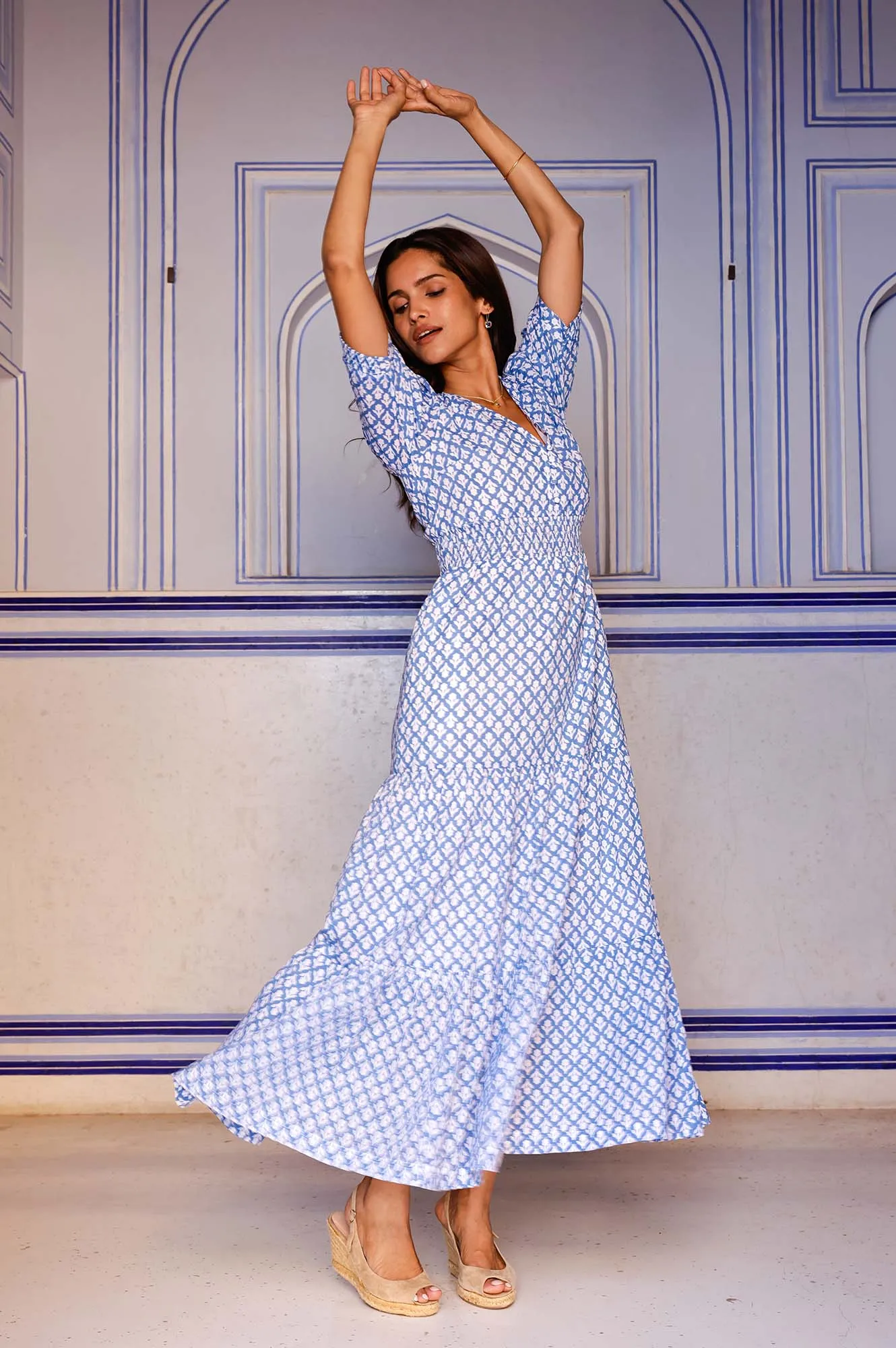 Billie Short Sleeve Organic Cotton Dress | Flower Stamp Cornflower/White