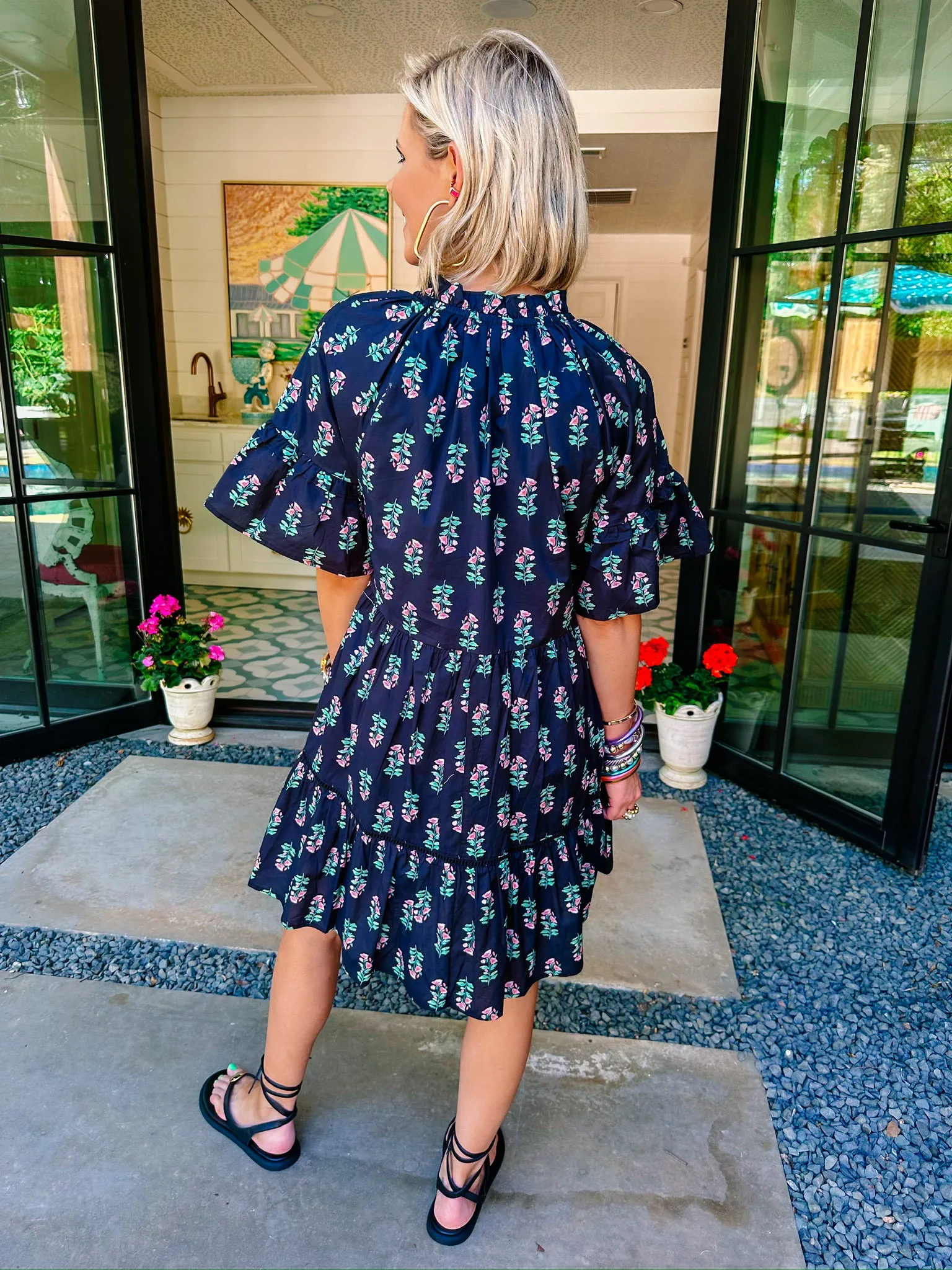 BUDDING BREEZE FLORAL DRESS - BLACK