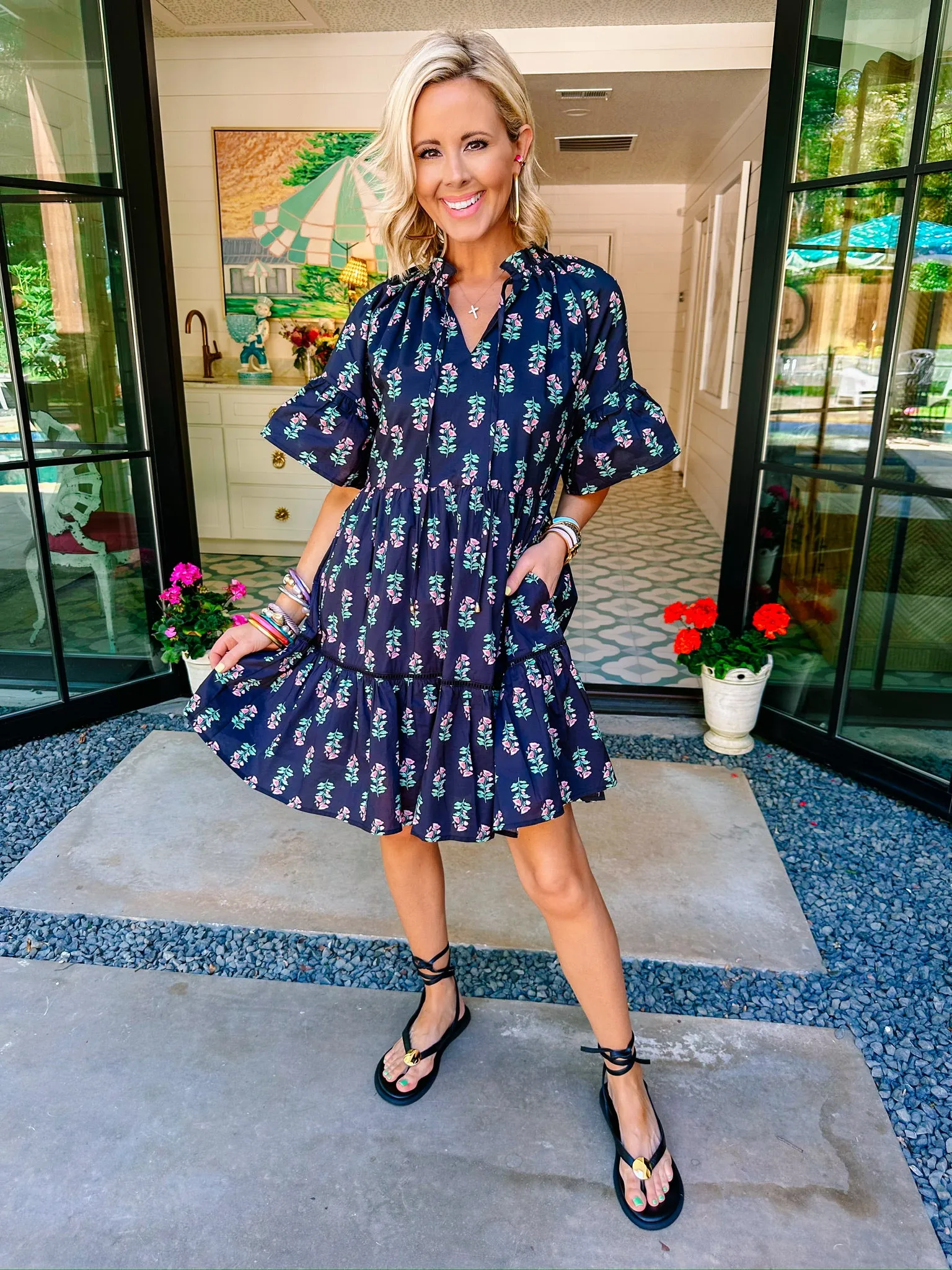 BUDDING BREEZE FLORAL DRESS - BLACK