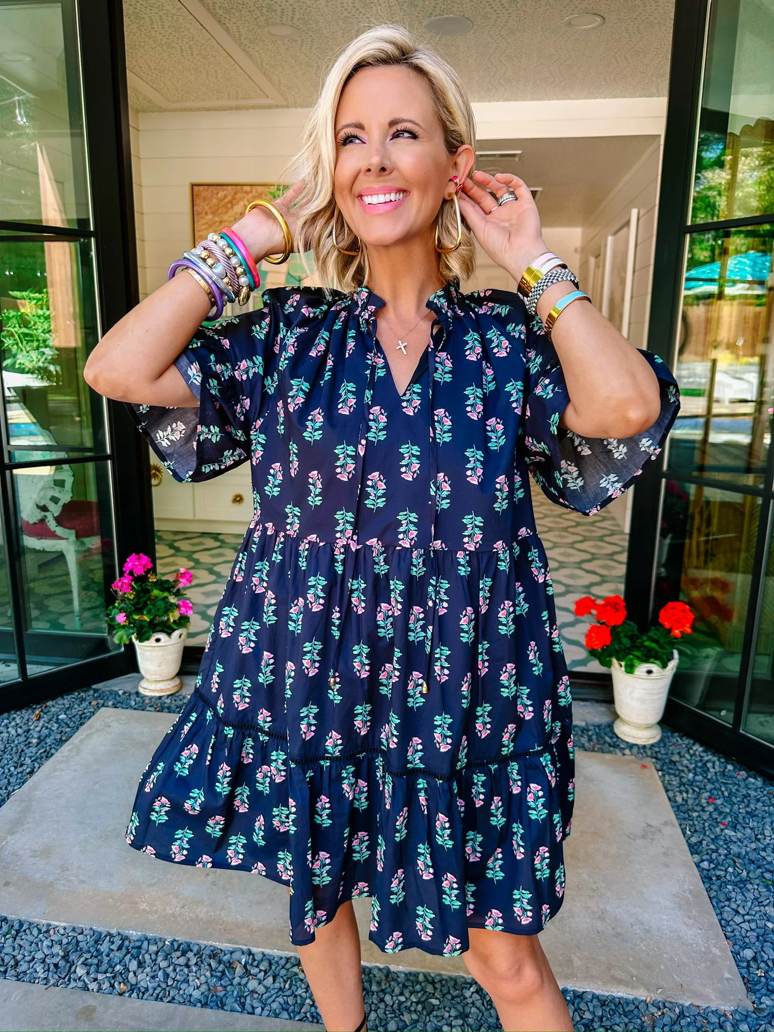 BUDDING BREEZE FLORAL DRESS - BLACK