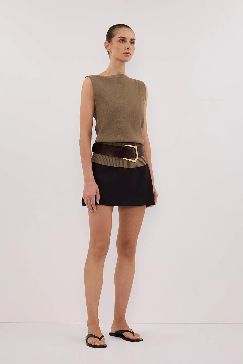 ELSA OLIVE SLEEVELESS KNIT TOP