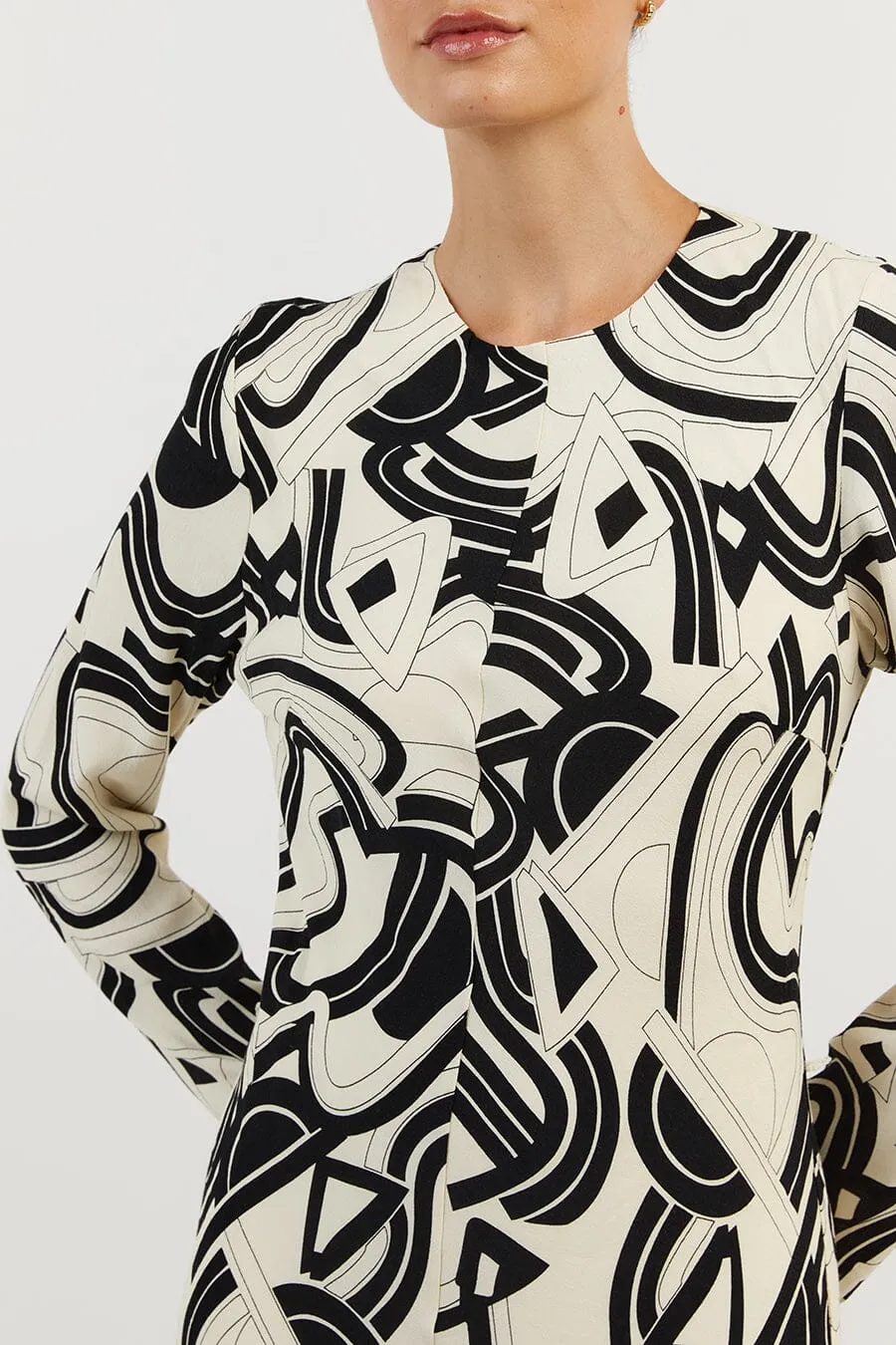 LAYTON CREAM SLEEVED DRESS