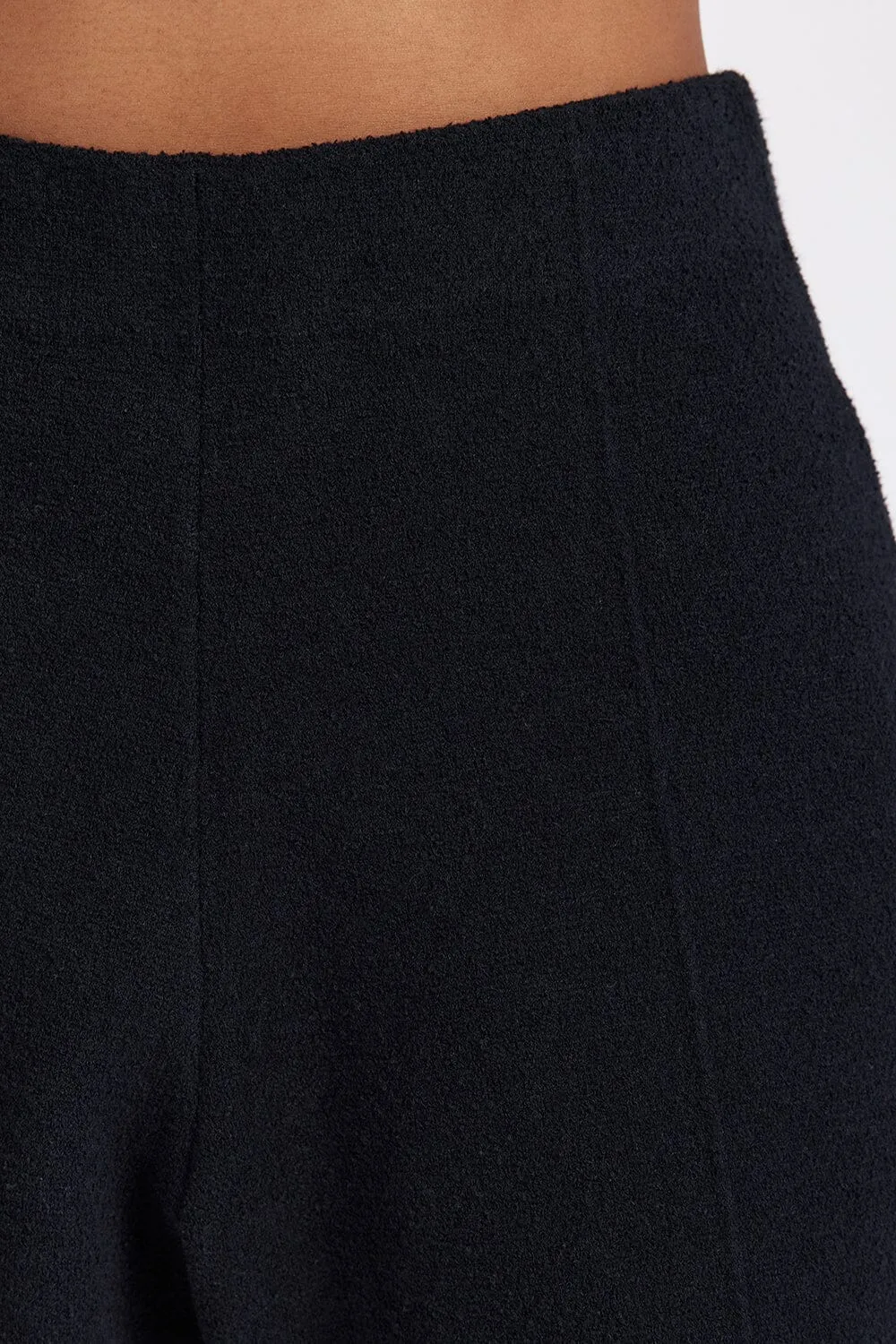 LISA BLACK TAILORED KNIT SHORT