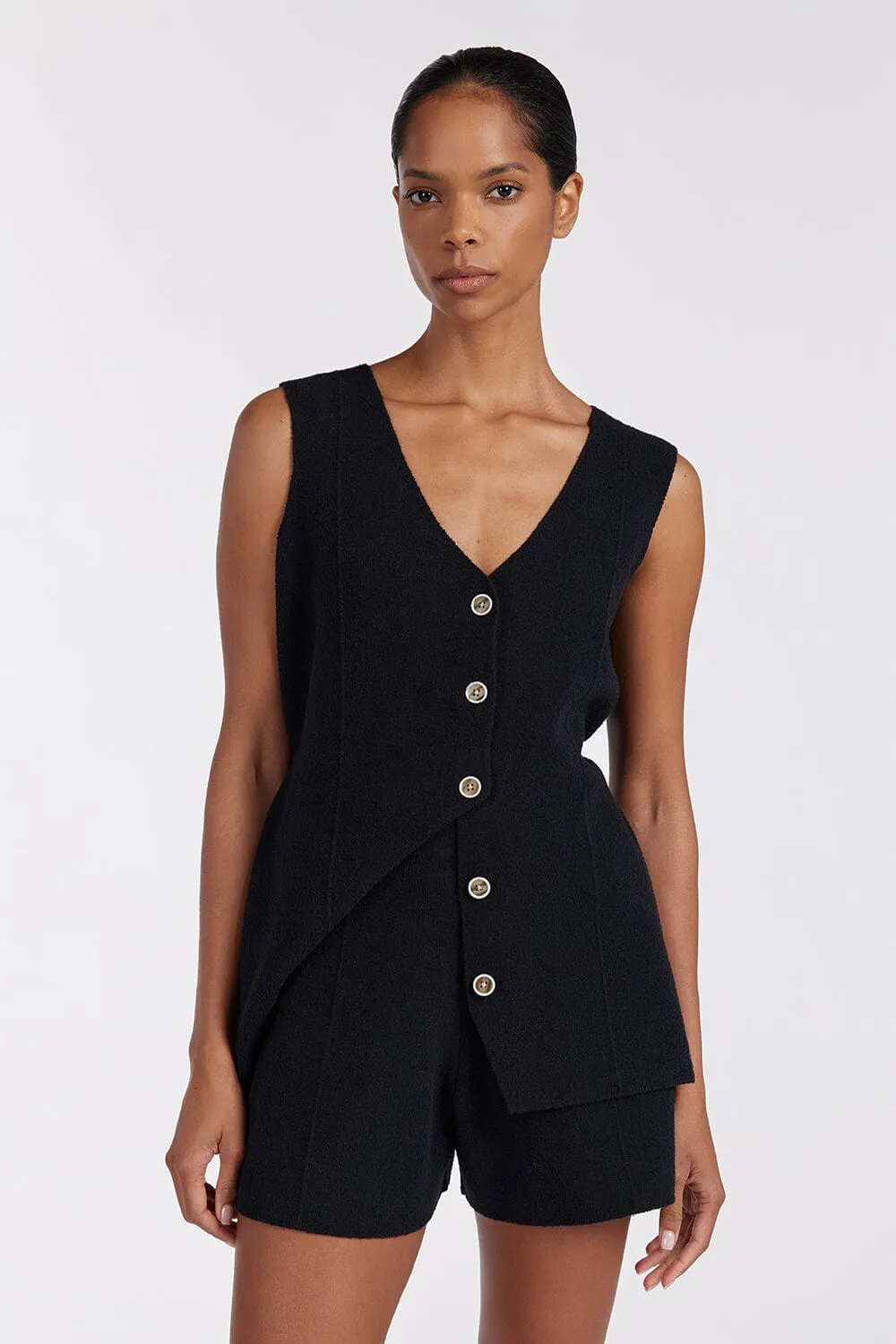 LISA BLACK TAILORED KNIT SHORT