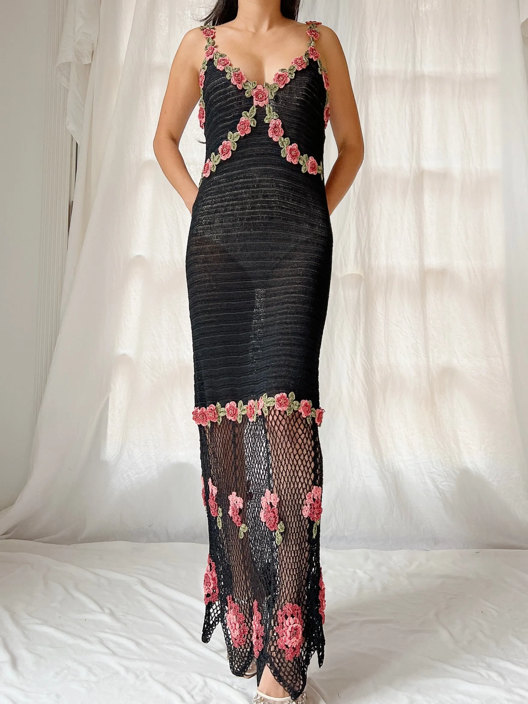 Vintage Crochet Dress with Floral Details - M