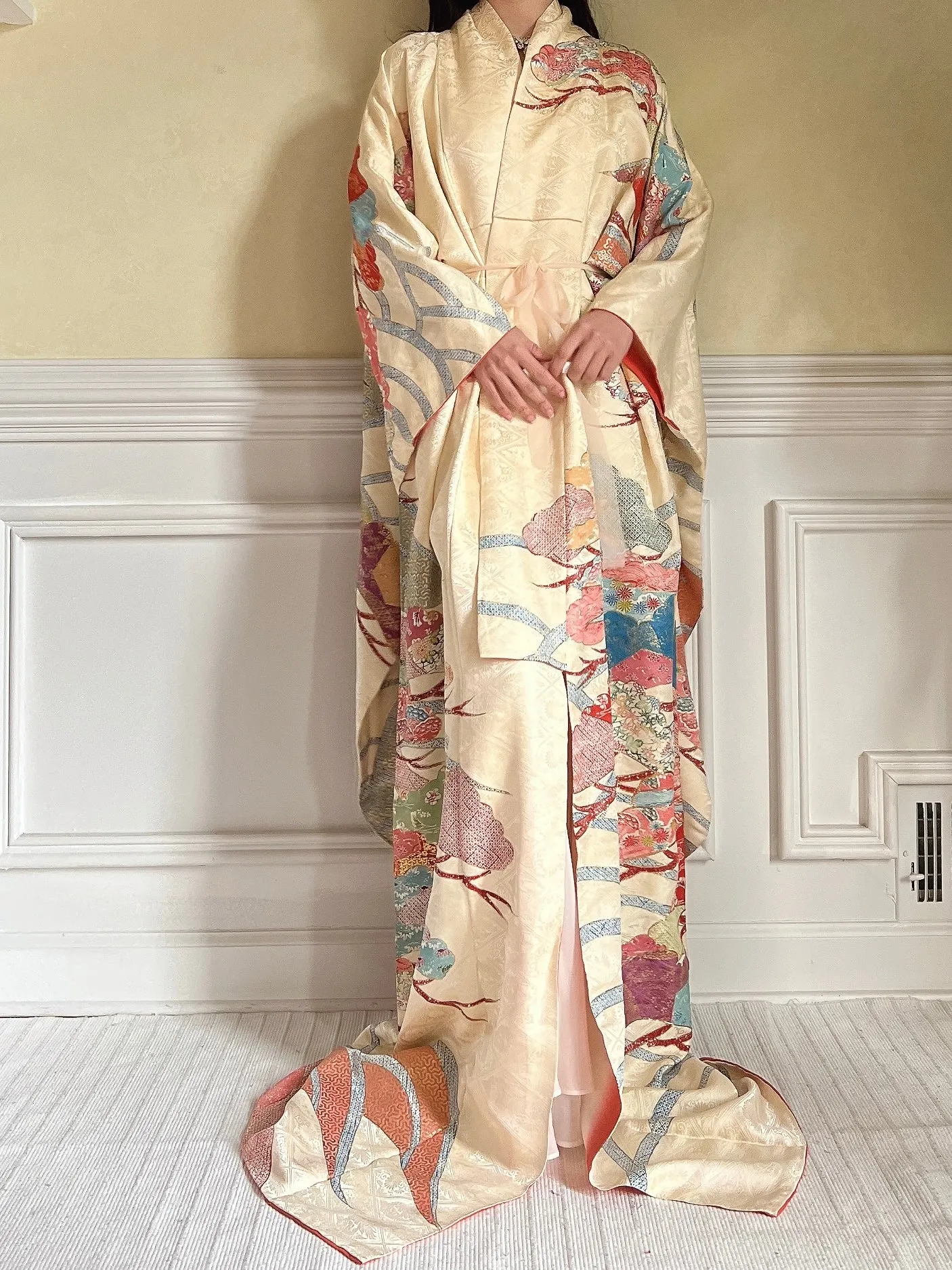 Vintage Silk Pastel Gold Kimono - OSFM
